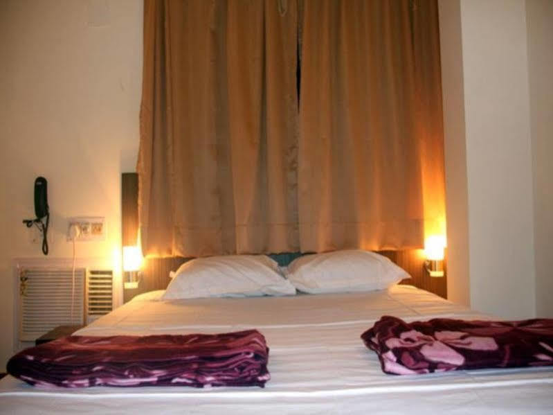 Down Town Guest House Kalkutta Exterior foto